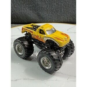 1/24 Spin Master Monster Jam El Toro Loco Diecast Yellow Monster Truck BKT Tires